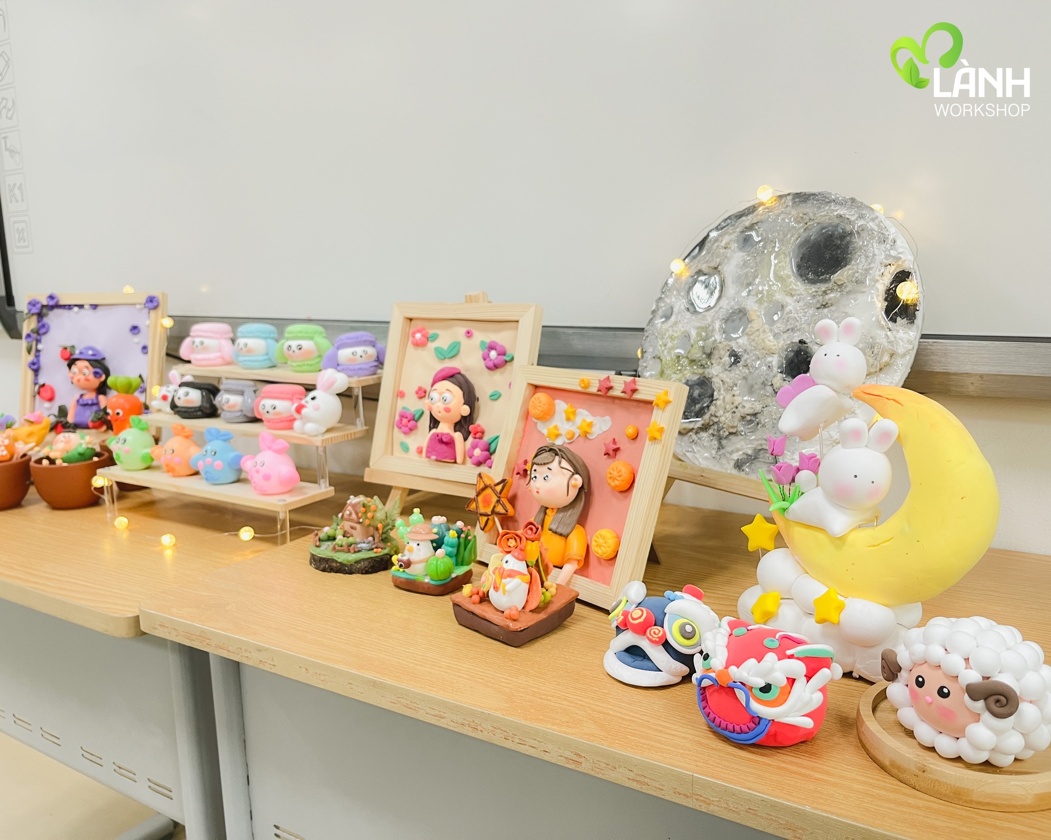 Workshop Doanh Nghiệp "Tranh Chibi" Cùng CLB Handmade Vinschool workshop doanh nghiep tranh dat set