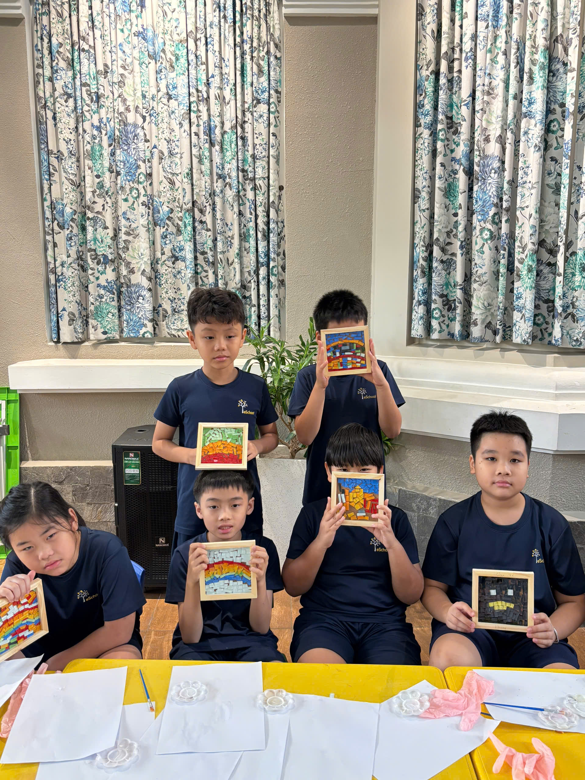 Workshop tranh kham mosaic chu de Tet 1