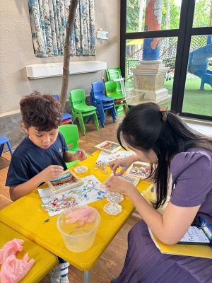 Workshop tranh kham mosaic chu de Tet