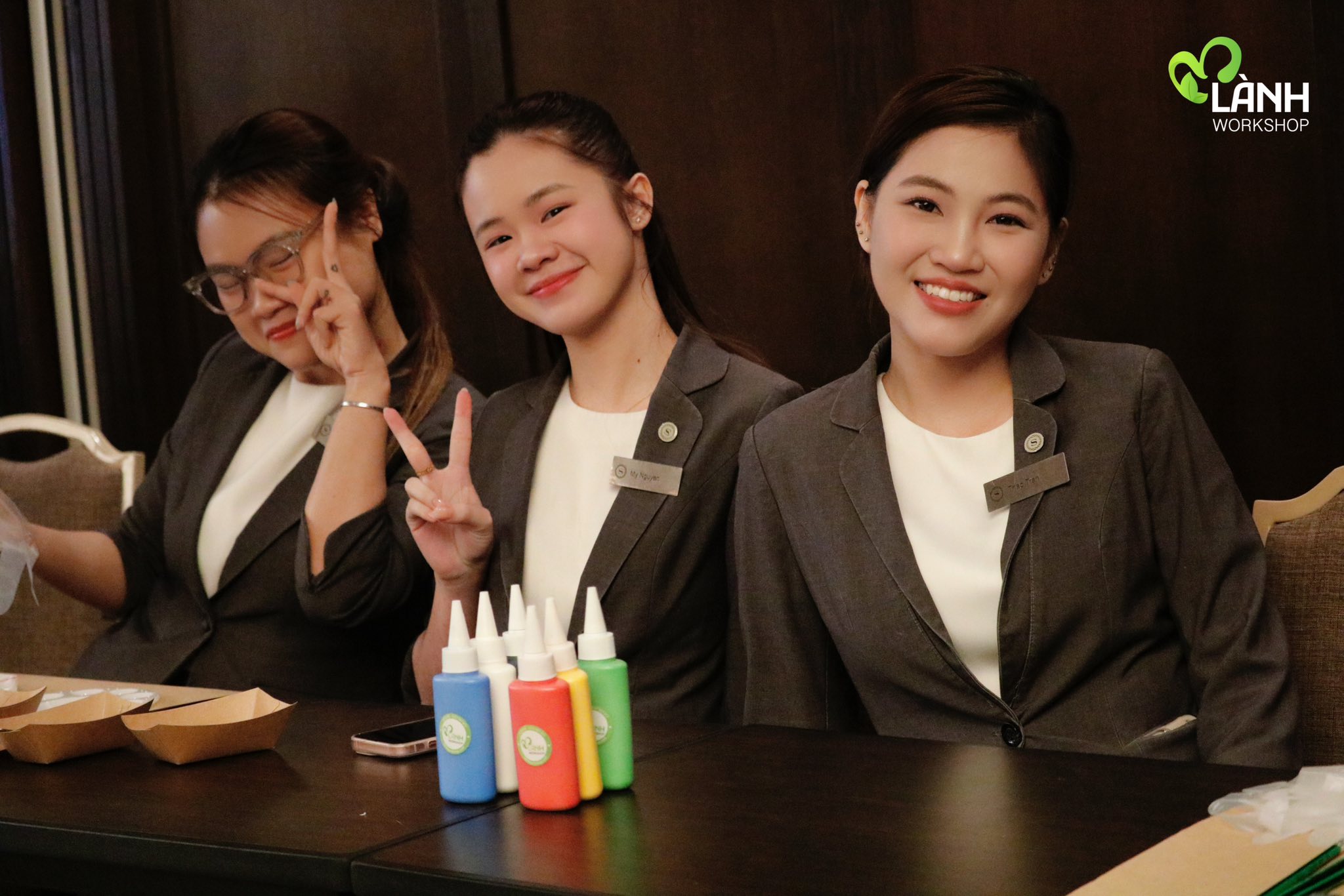 Workshop Tranh Bột Giấy “Bản Đồ Thế Giới” Cùng Sheraton workshop kết nối mọi người