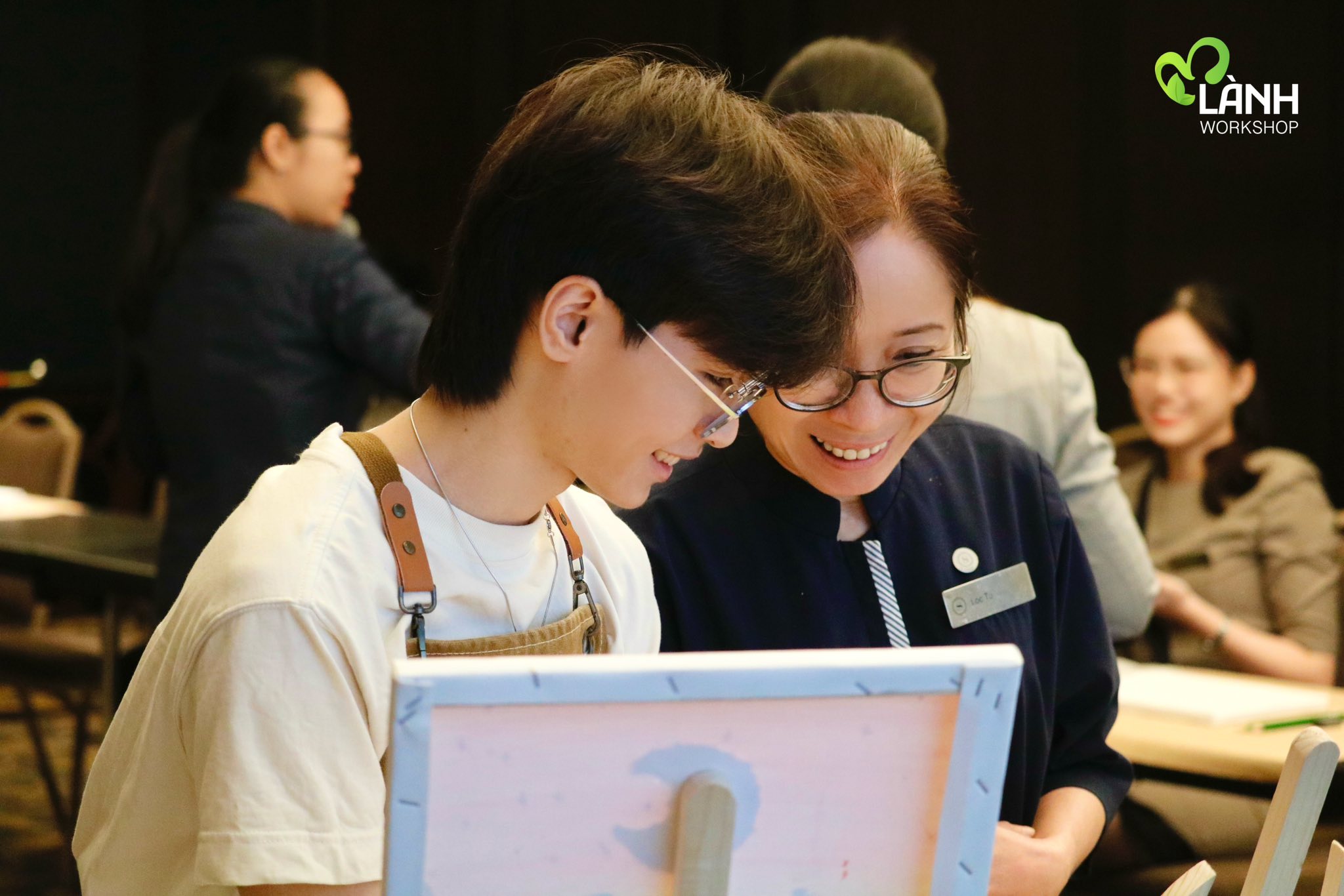 Workshop Tranh Bột Giấy “Bản Đồ Thế Giới” Cùng Sheraton hoạt động sáng tạo nghệ thuật