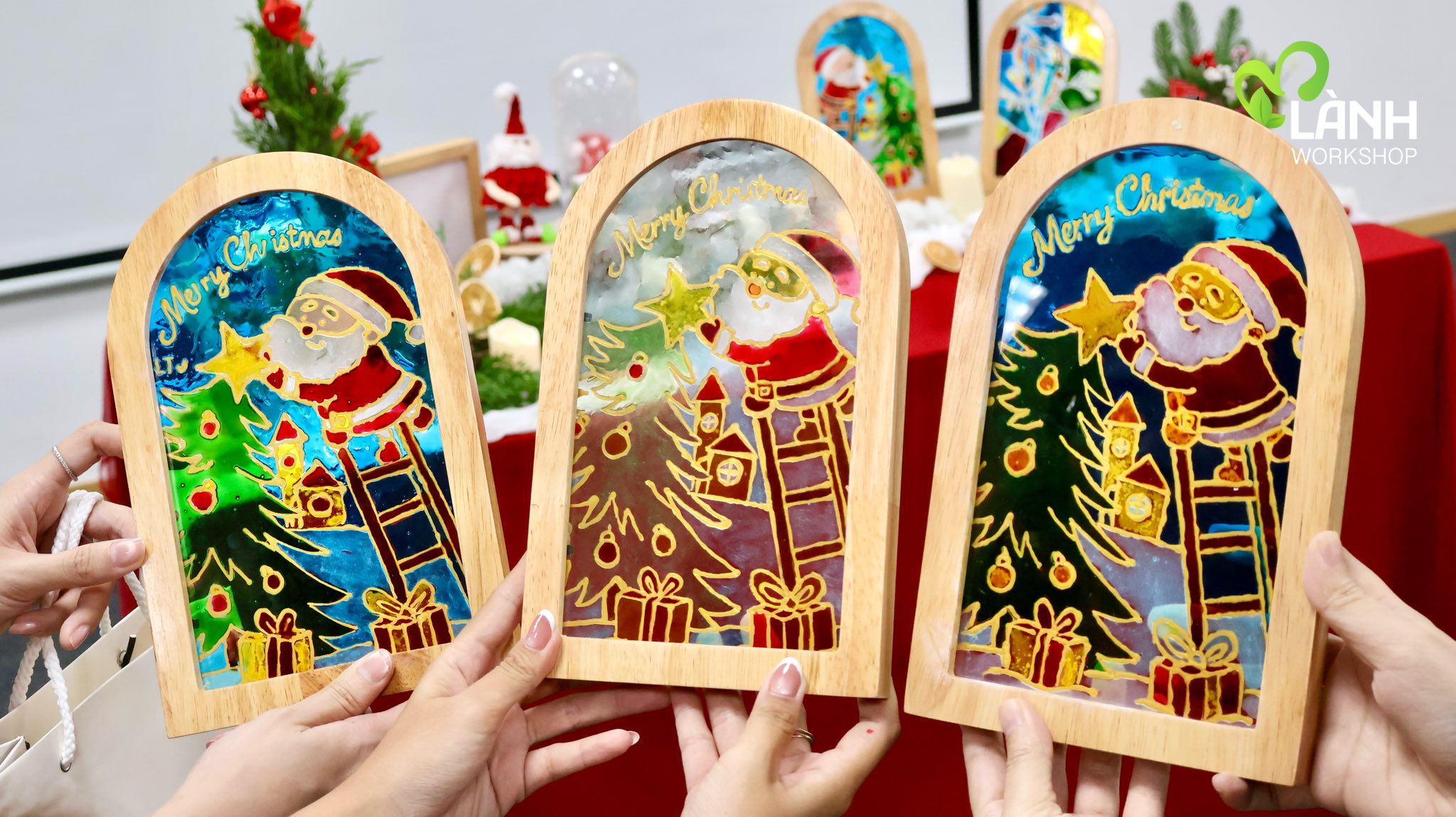 workshop vẽ tranh kính thủy tinh