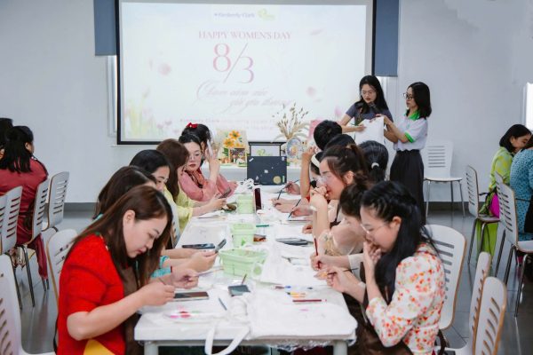 workshop giup gan ket doi nhom 10